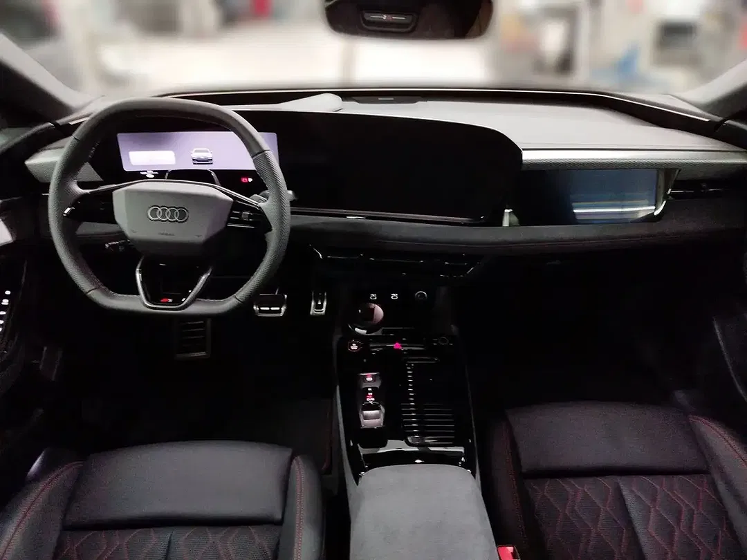 Audi A6 e-tron - Thumbnail 10