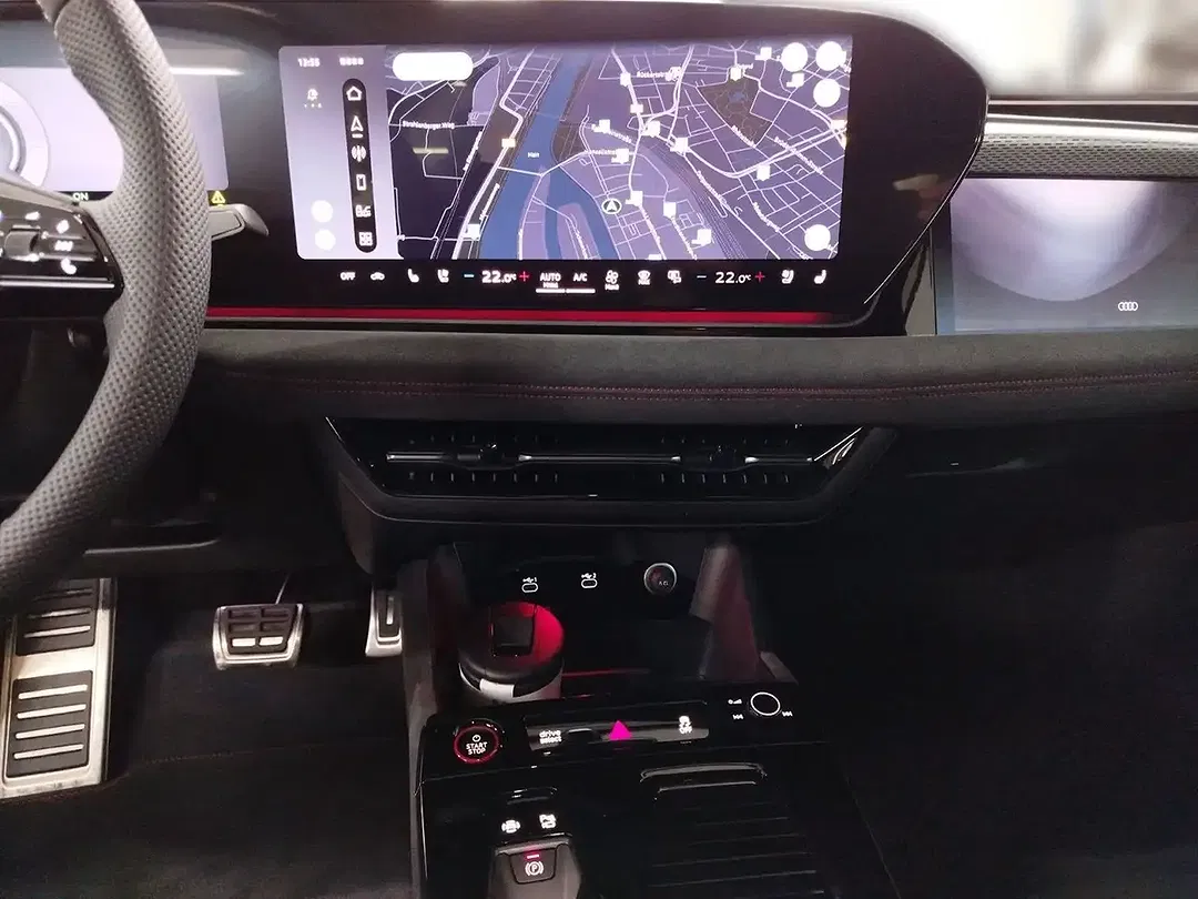 Audi A6 e-tron - Thumbnail 8