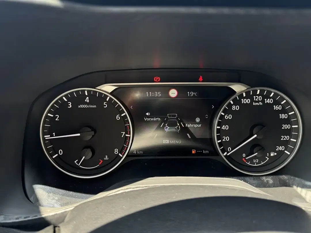 Nissan Juke - Thumbnail 10