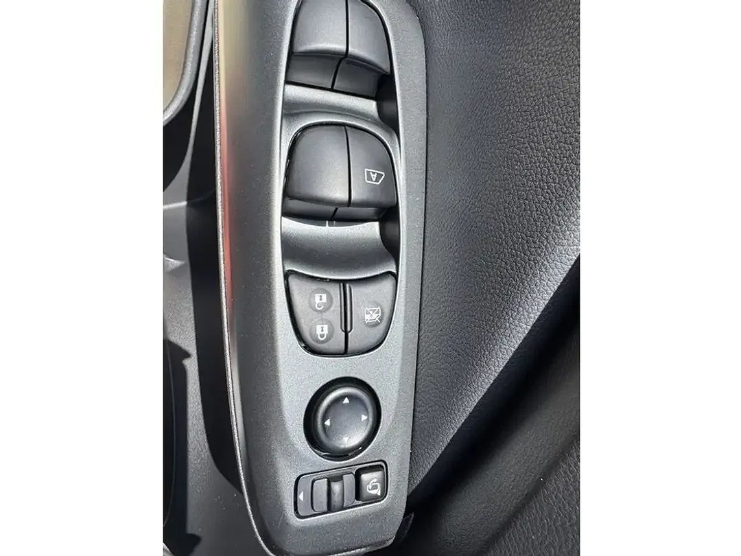 Nissan Juke - Thumbnail 6