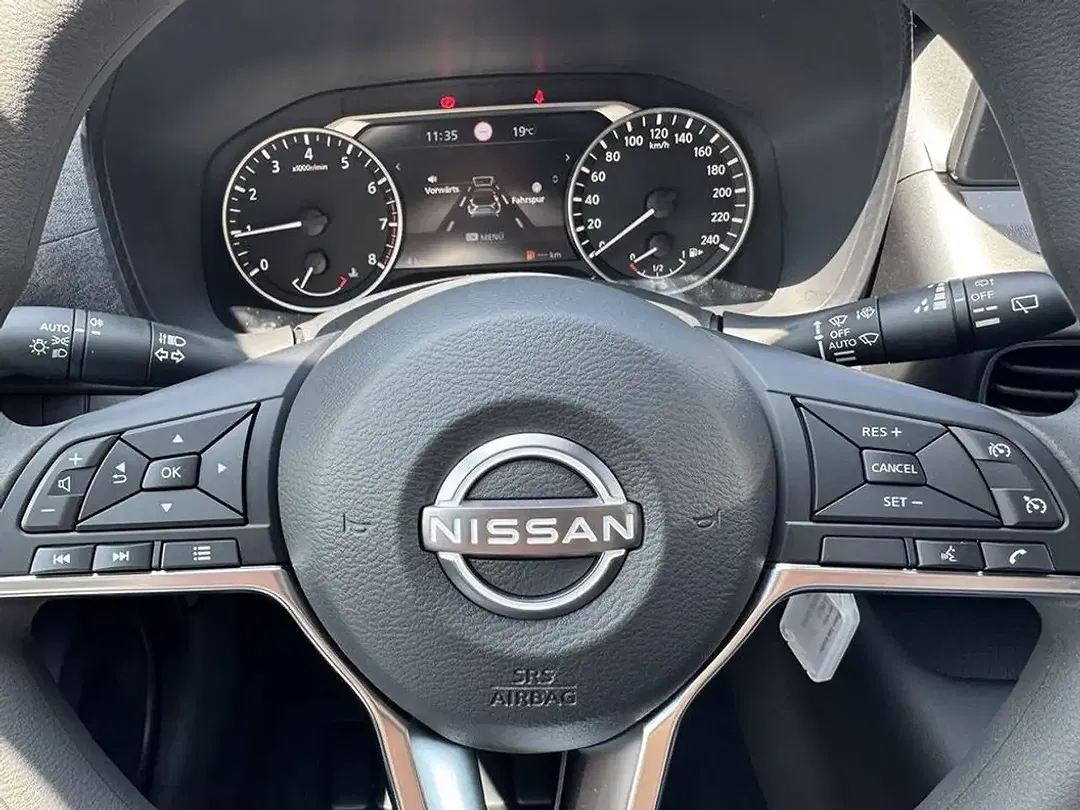 Nissan Juke - Thumbnail 9