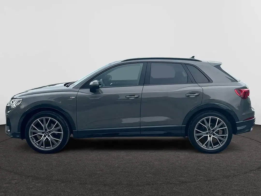 Audi Q3 - Thumbnail 17