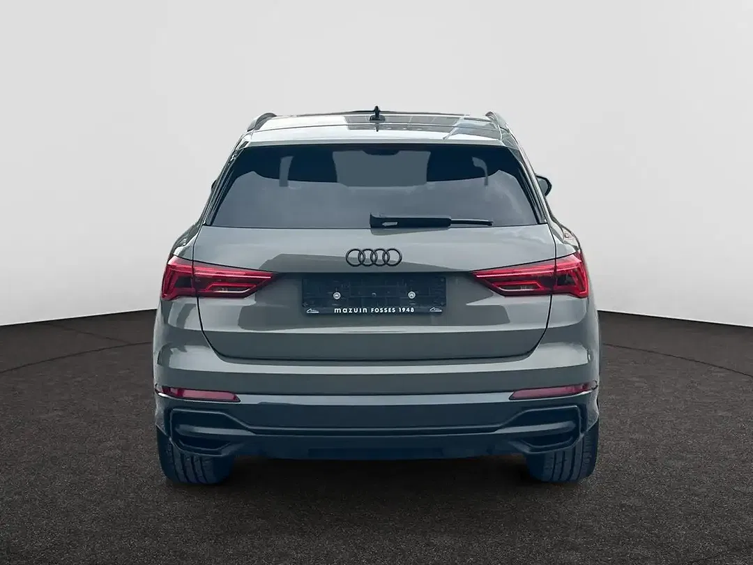 Audi Q3 - Thumbnail 4