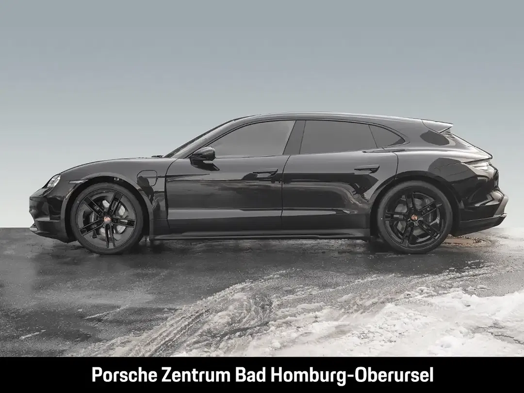 Porsche Taycan - Thumbnail 3