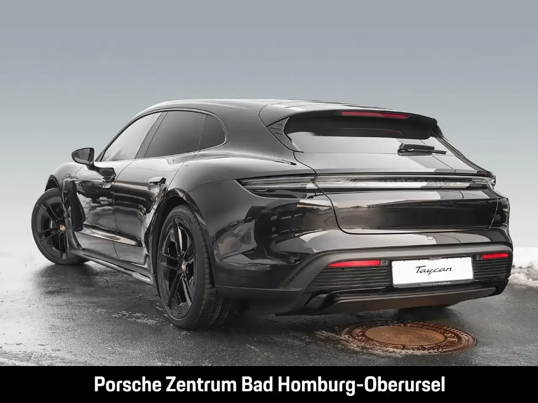 Porsche Taycan - Thumbnail 5