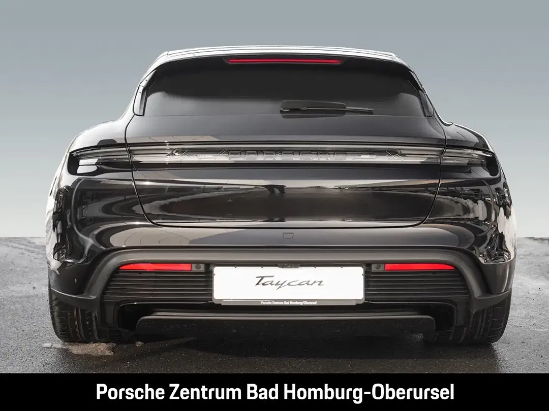 Porsche Taycan - Thumbnail 7
