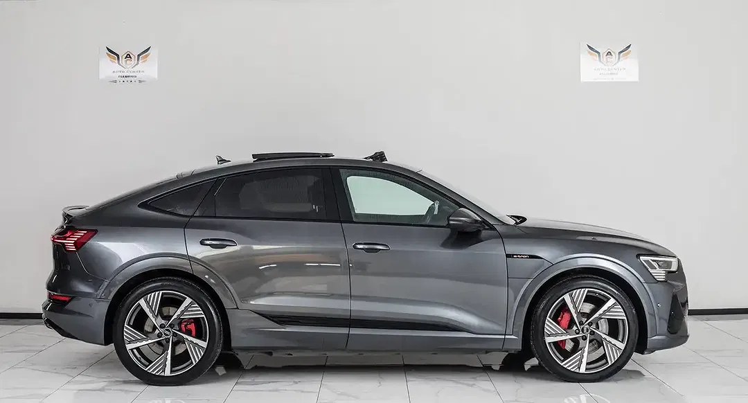 Audi e-tron - Thumbnail 8