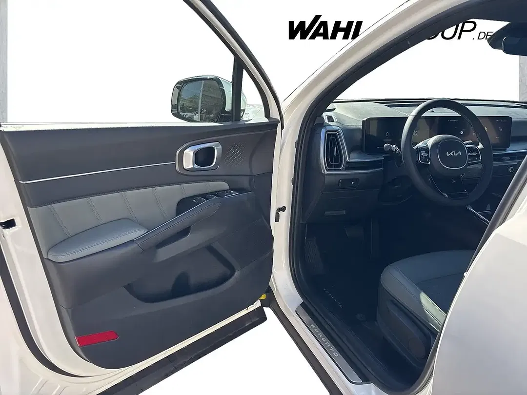 Kia Sorento - Thumbnail 15