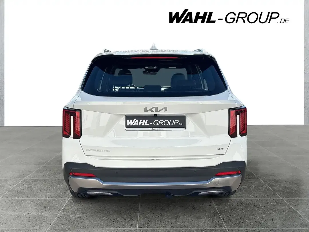 Kia Sorento - Thumbnail 6