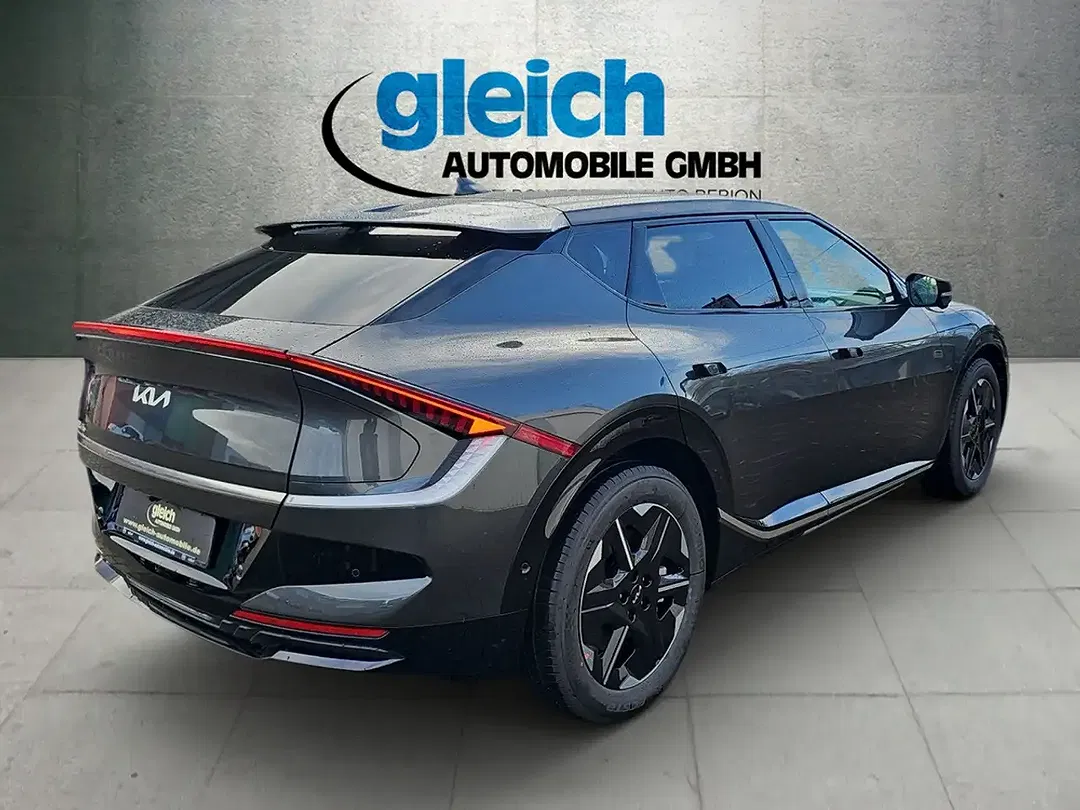 Kia EV6 - Thumbnail 14