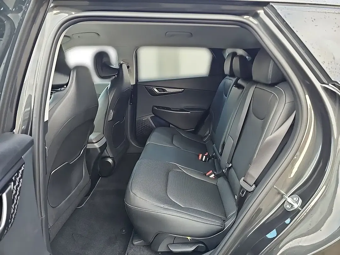 Kia EV6 - Thumbnail 8