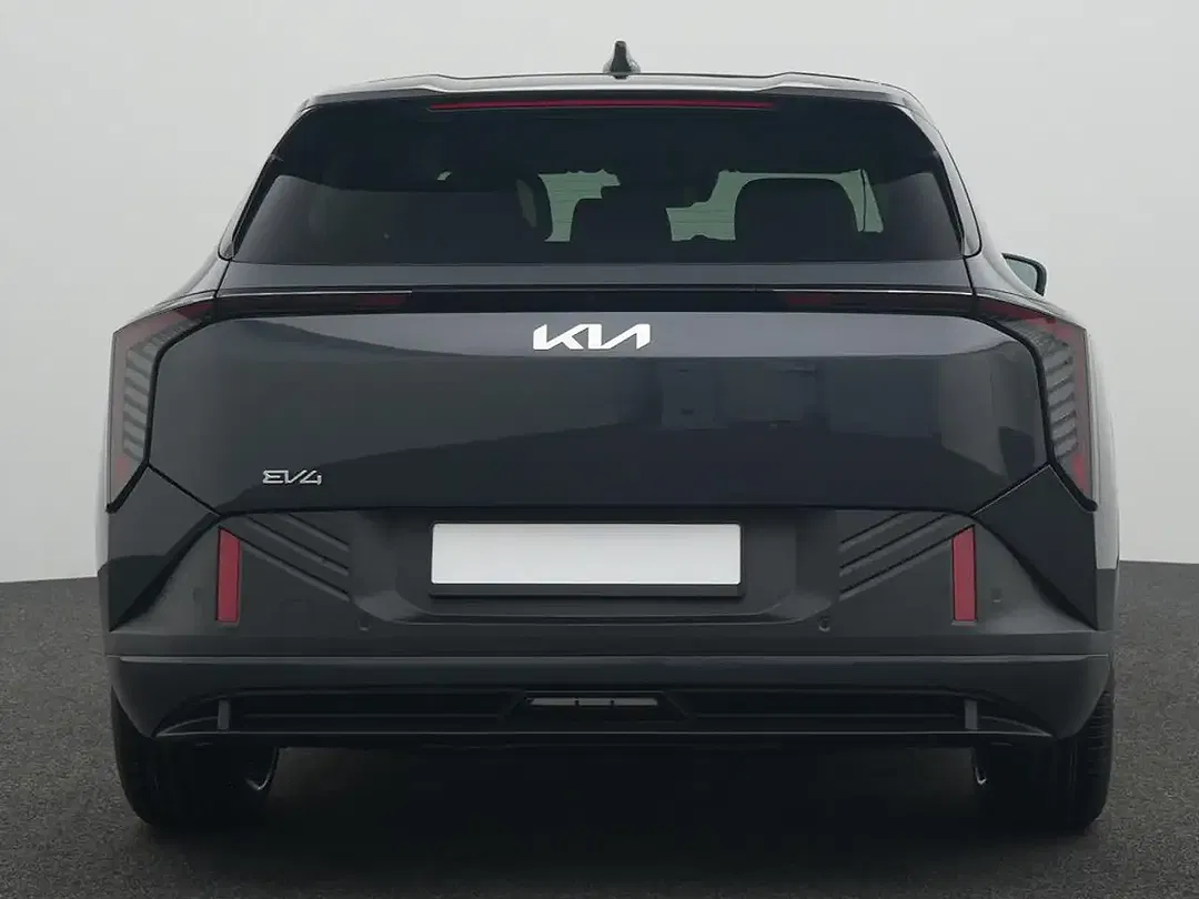 Kia EV4 - Thumbnail 3