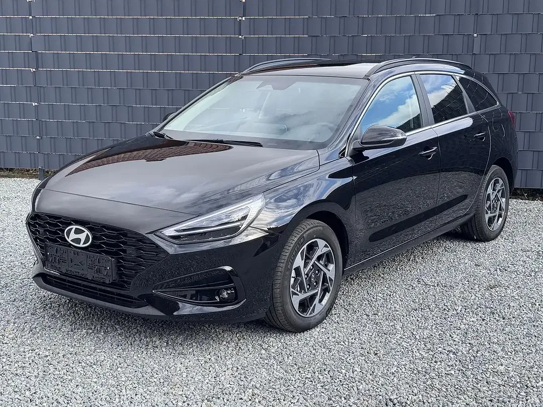 Hyundai i30 - Thumbnail 1
