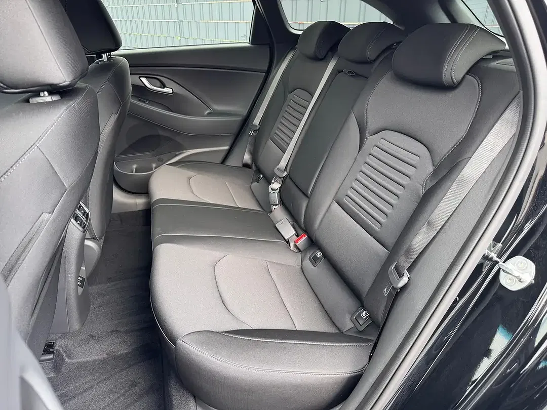 Hyundai i30 - Thumbnail 15