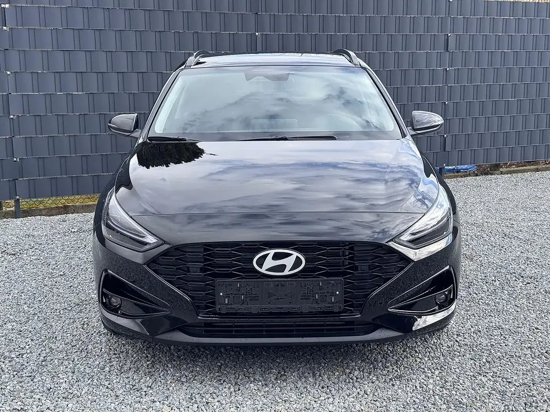 Hyundai i30 - Thumbnail 2
