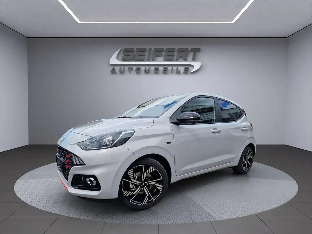 Hyundai i10 - Thumbnail 1