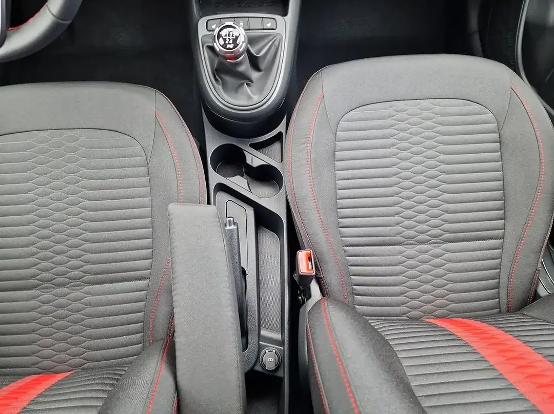 Hyundai i10 - Thumbnail 11