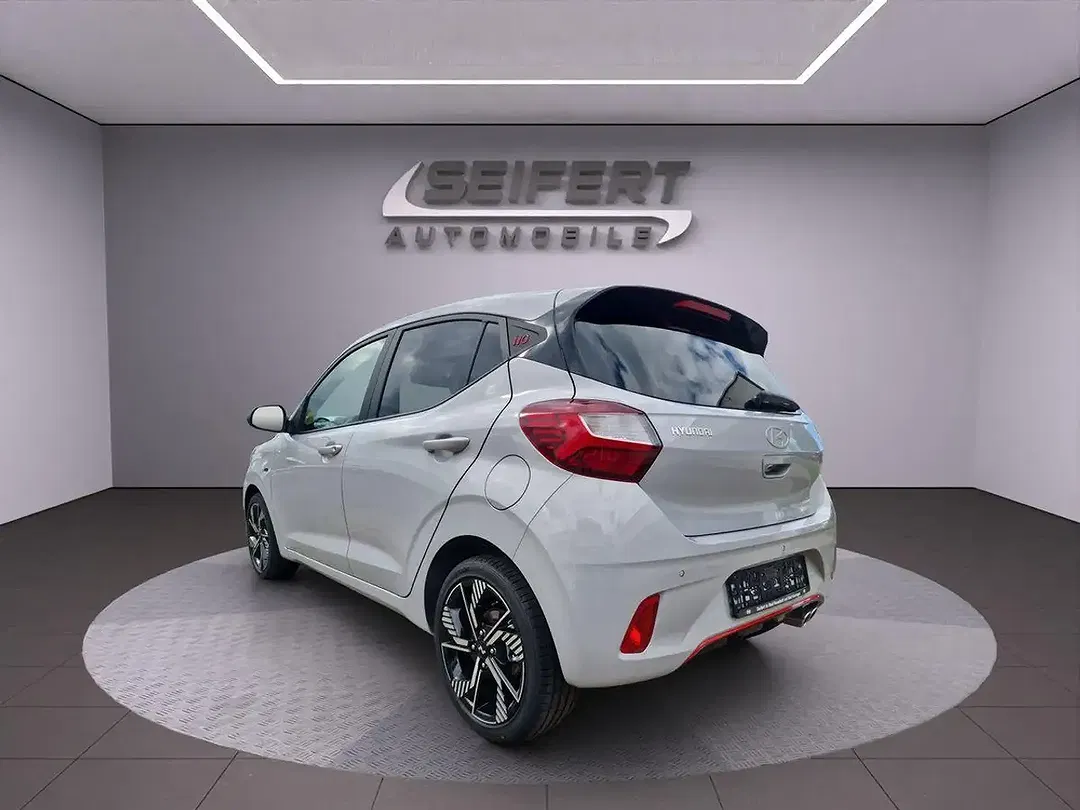 Hyundai i10 - Thumbnail 3