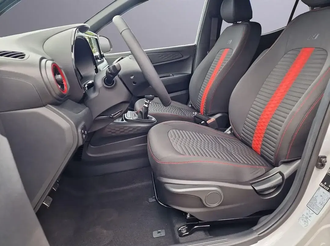 Hyundai i10 - Thumbnail 9