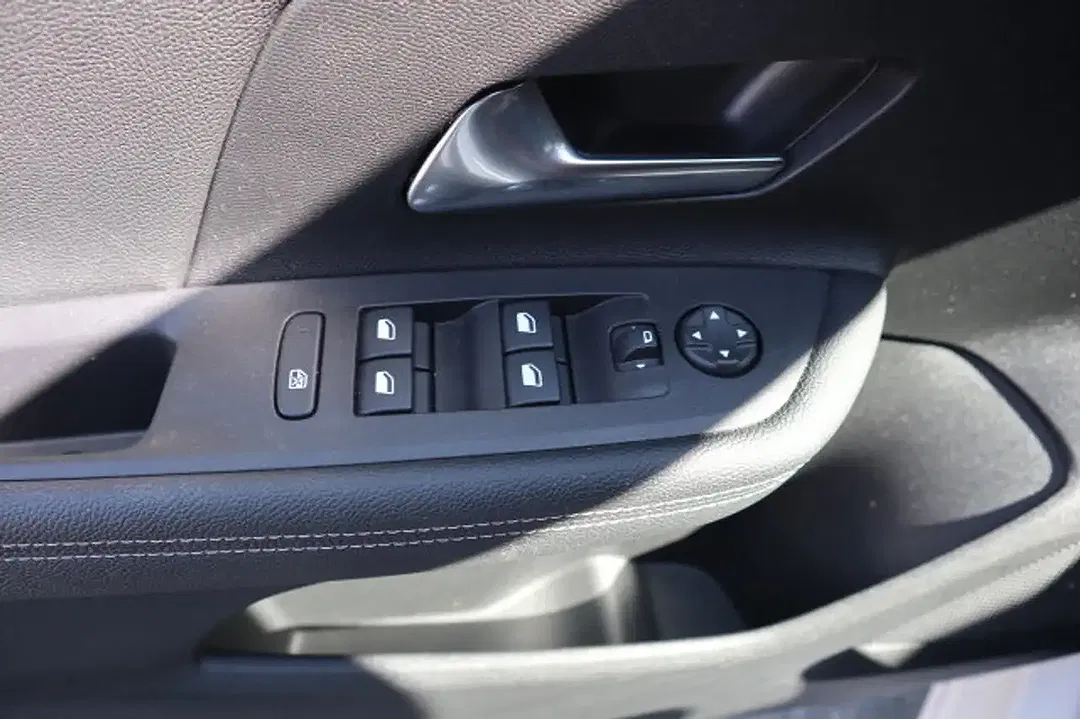 Opel Mokka - Thumbnail 8