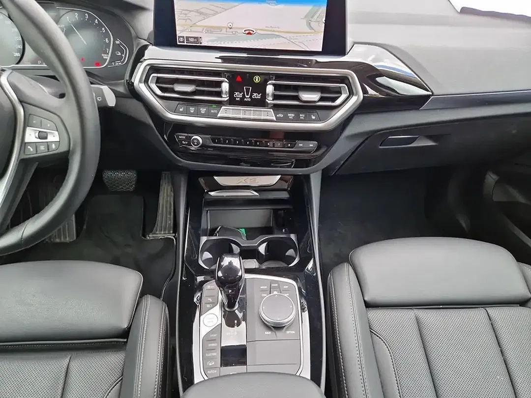 BMW X3 - Thumbnail 11