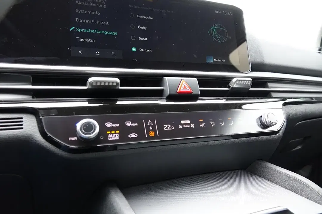 Kia Sportage - Thumbnail 12