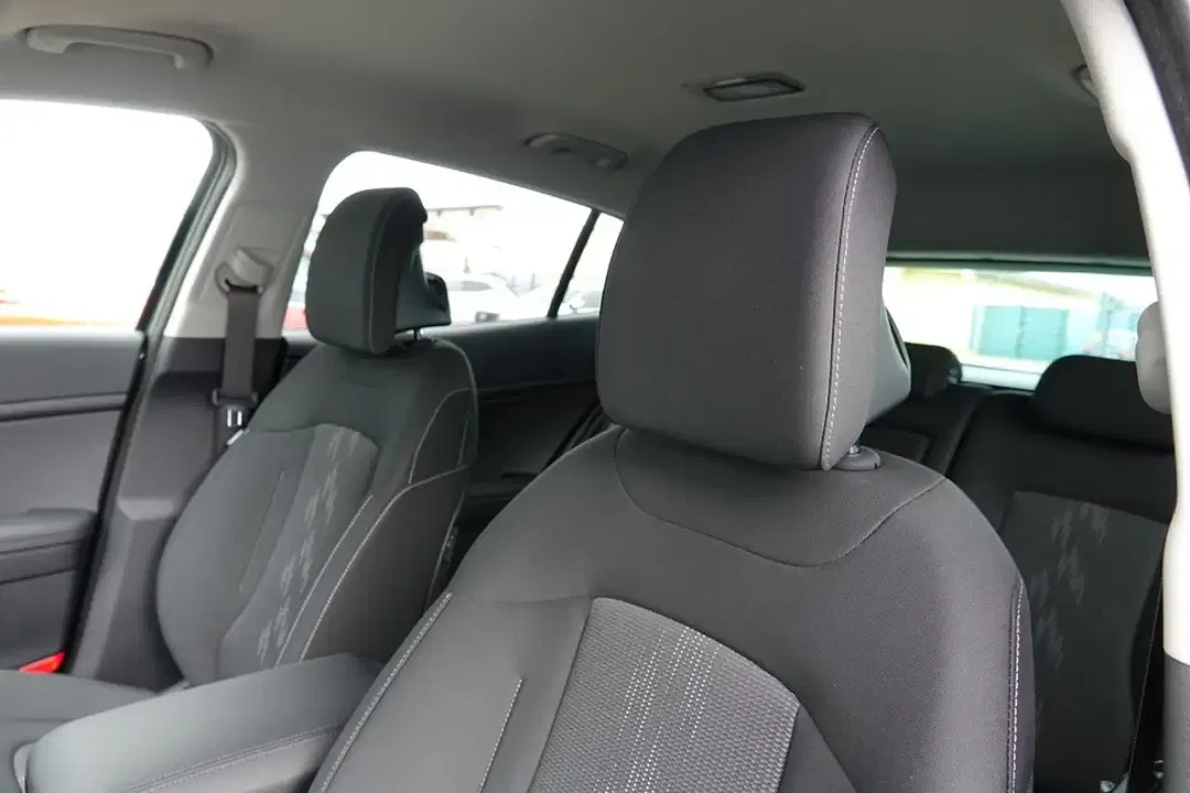 Kia Sportage - Thumbnail 8