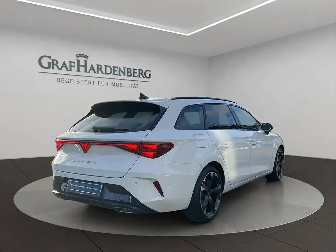 CUPRA Leon - Thumbnail 6
