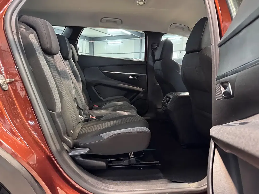 Peugeot 5008 - Thumbnail 10