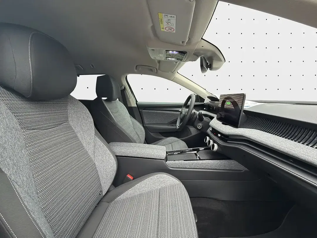 Skoda Superb - Thumbnail 5
