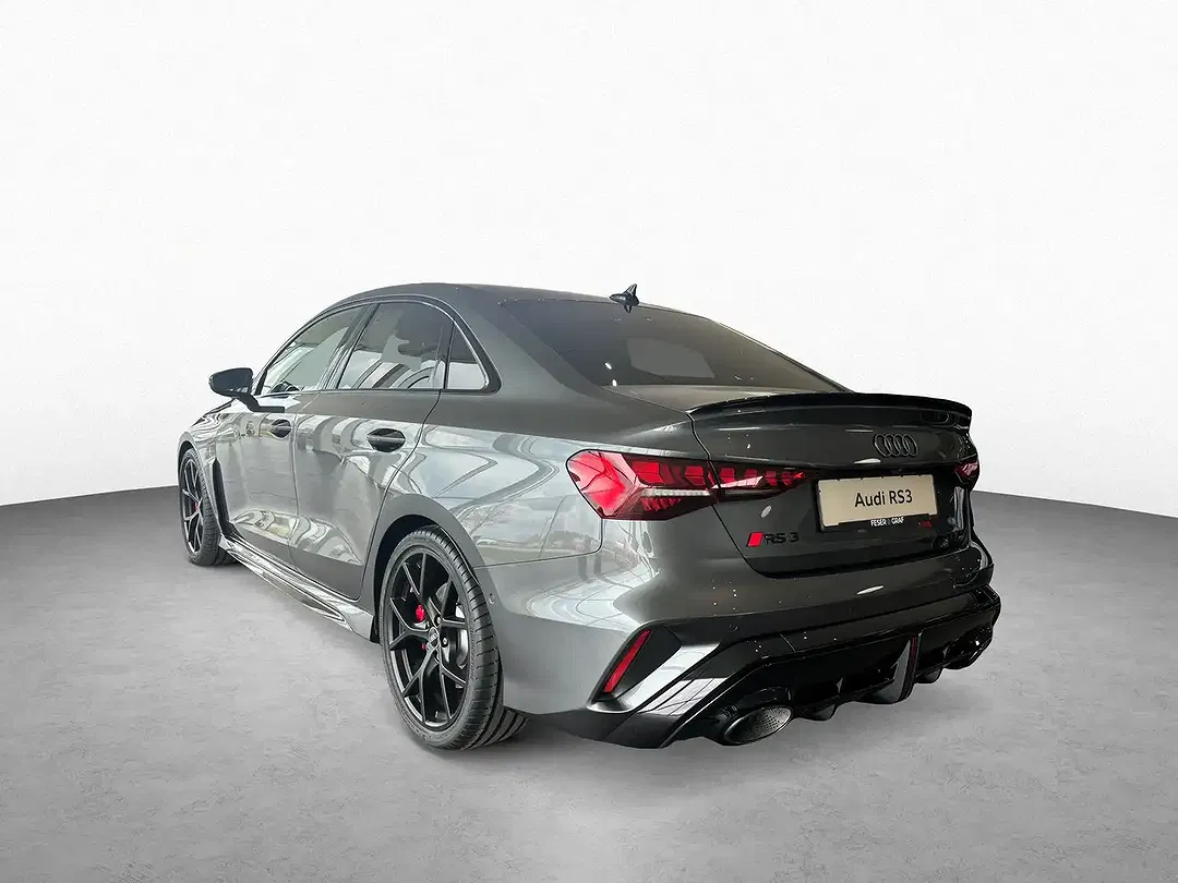 Audi RS3 - Thumbnail 3