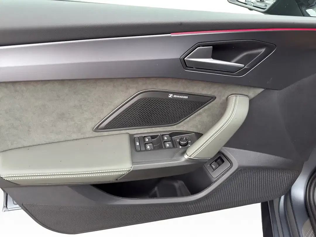 CUPRA Leon - Thumbnail 10