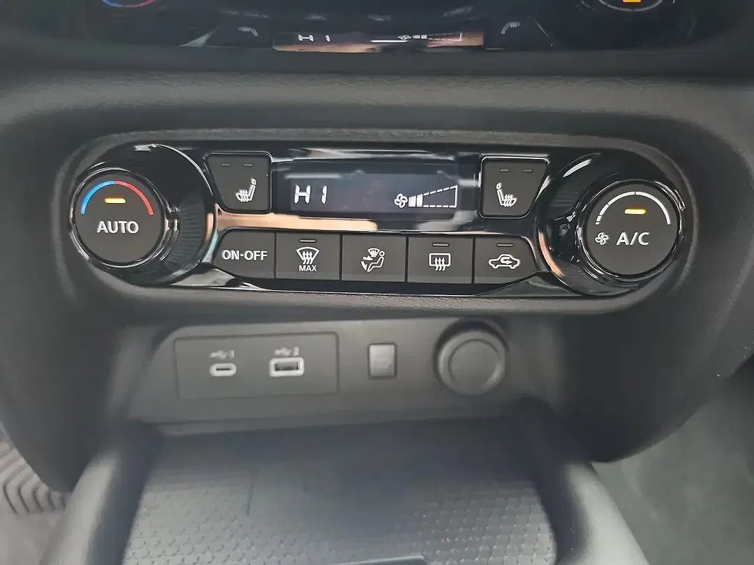 Nissan Juke - Thumbnail 11