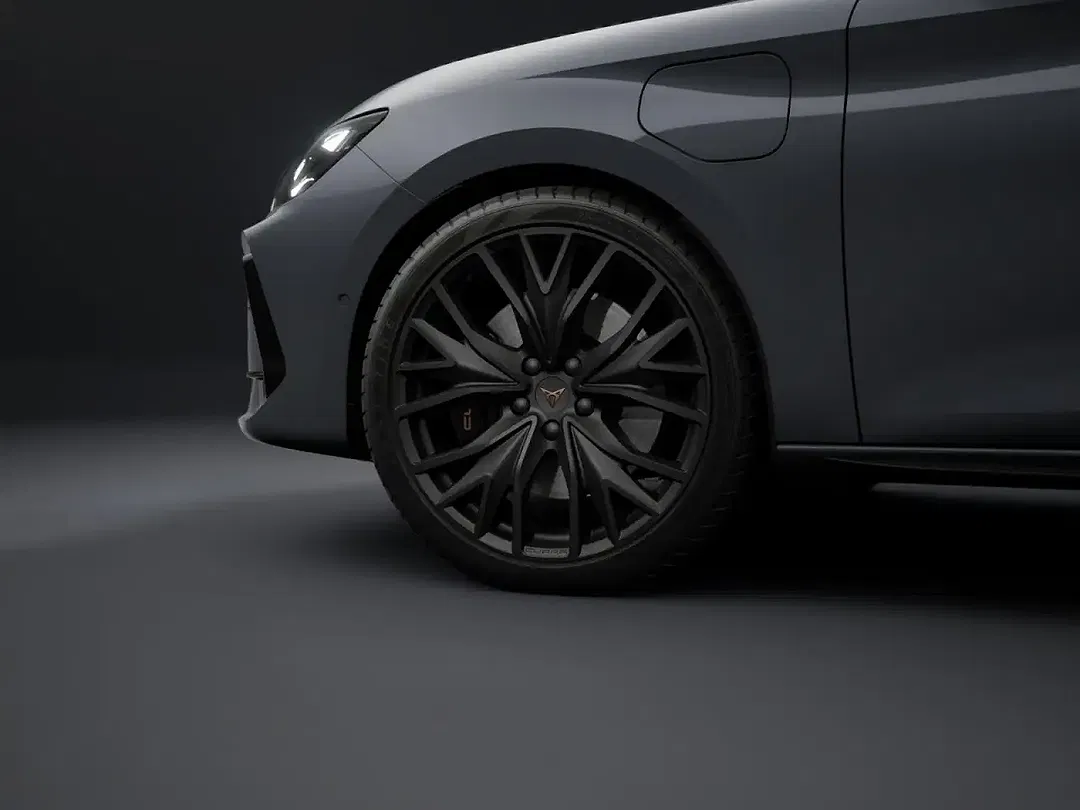 CUPRA Leon - Thumbnail 4