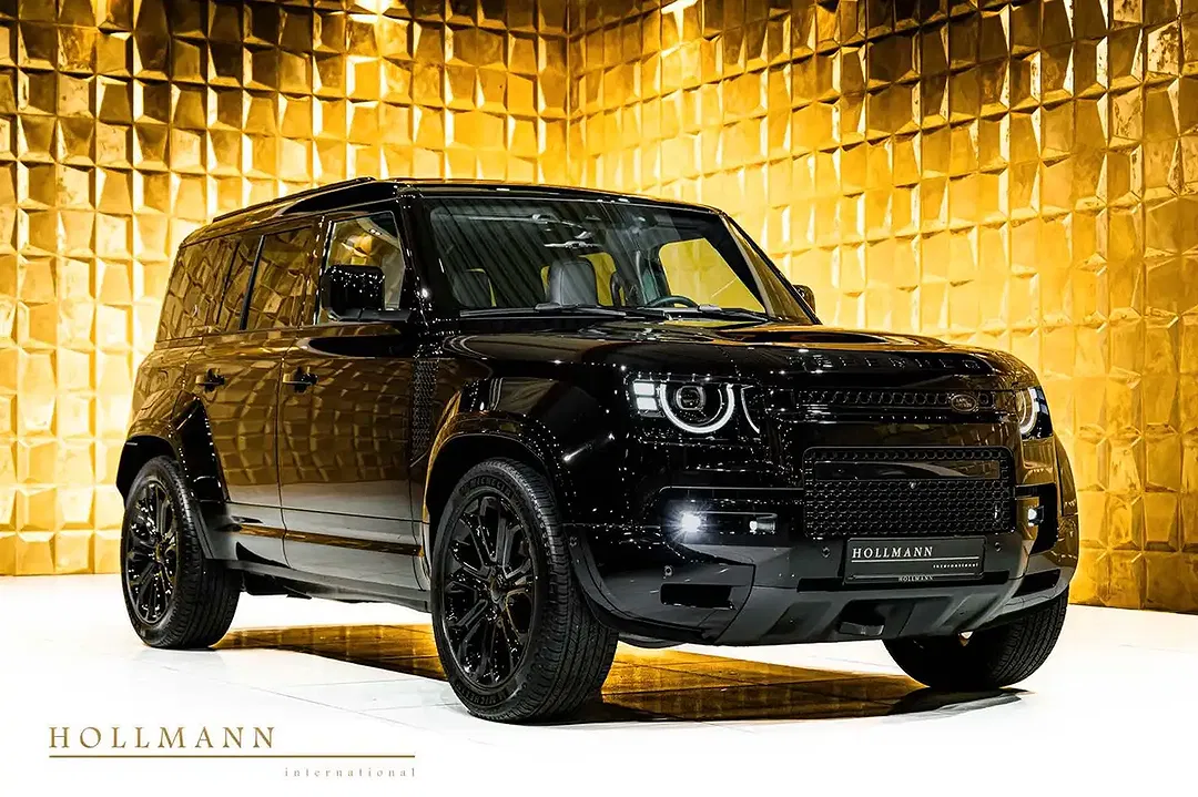Land Rover Defender - Thumbnail 1