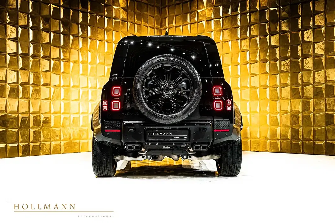 Land Rover Defender - Thumbnail 5