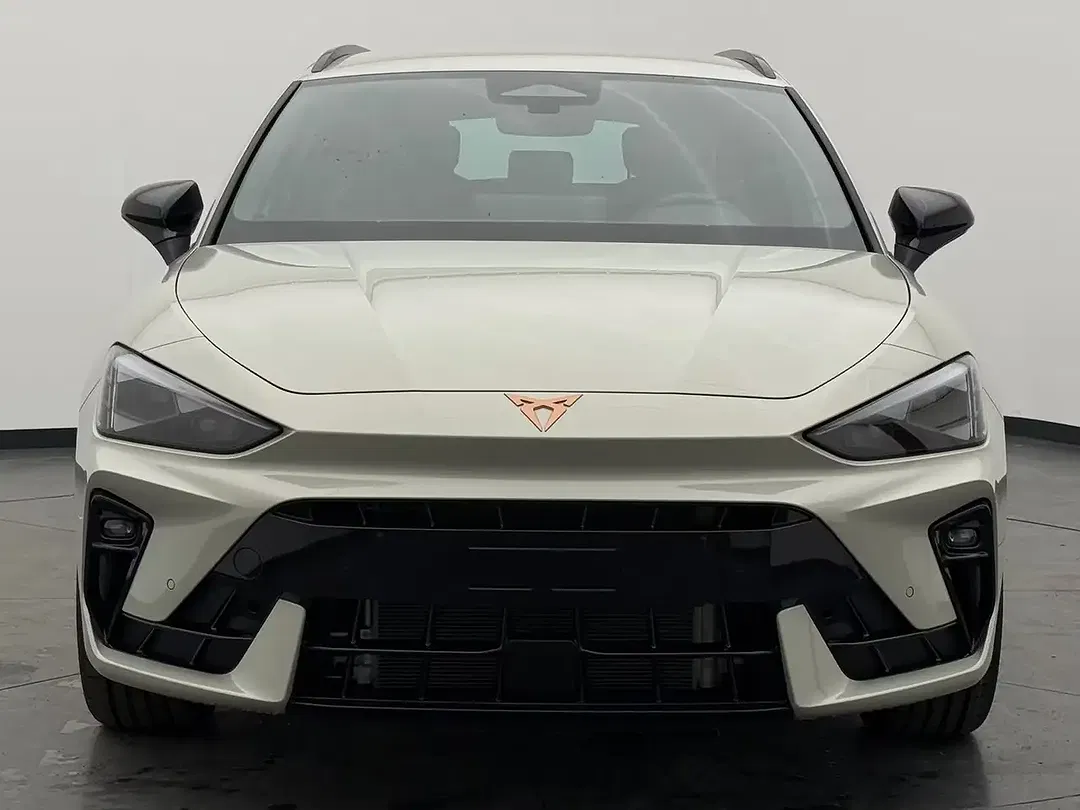 CUPRA Leon - Thumbnail 3
