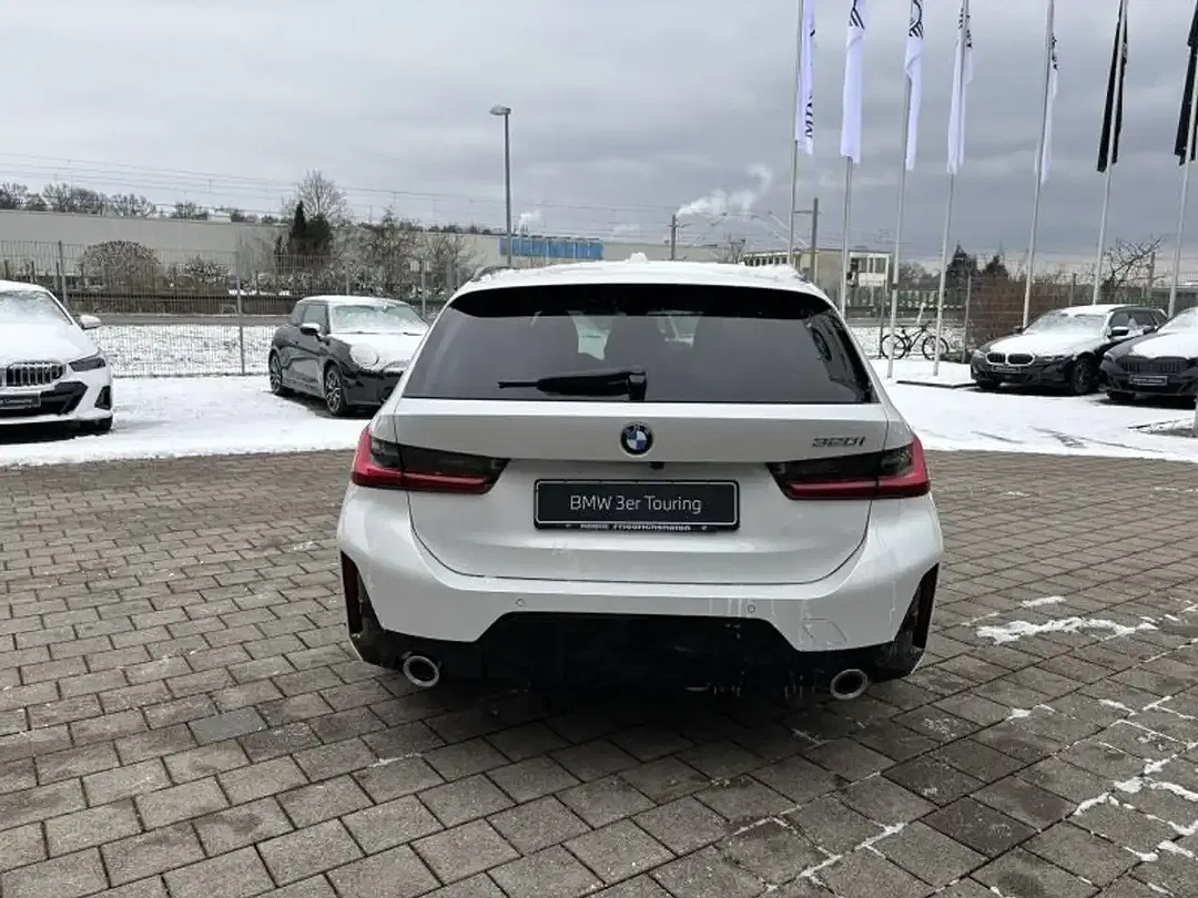 BMW 320 - Thumbnail 5