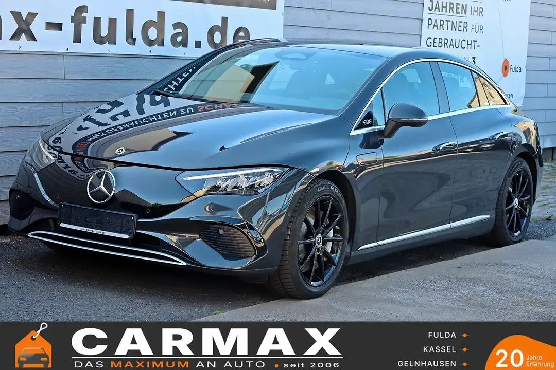 Mercedes-Benz EQE 300 - Thumbnail 12