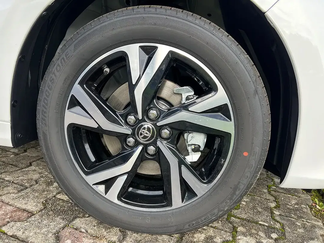 Toyota Yaris - Thumbnail 15