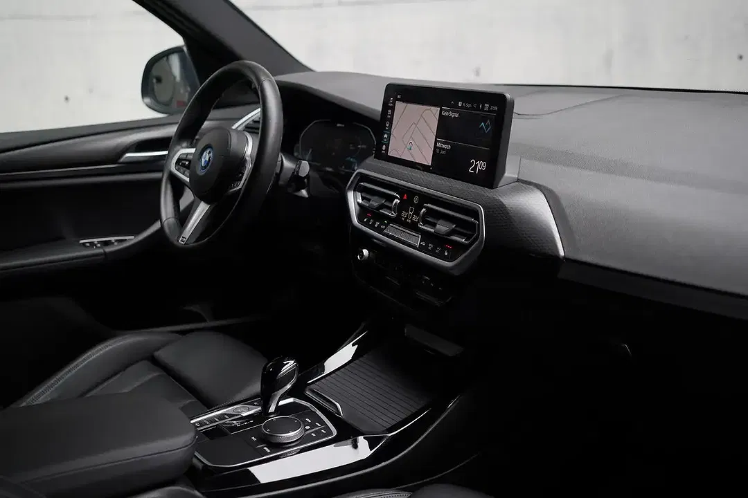 BMW X3 - Thumbnail 2