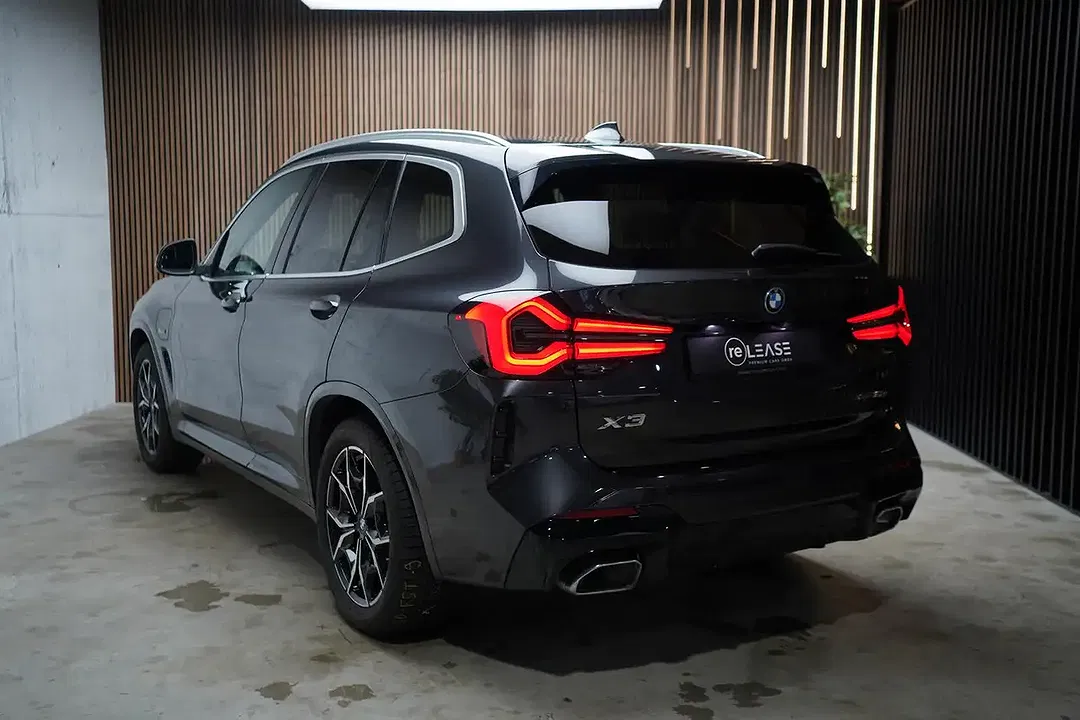 BMW X3 - Thumbnail 6