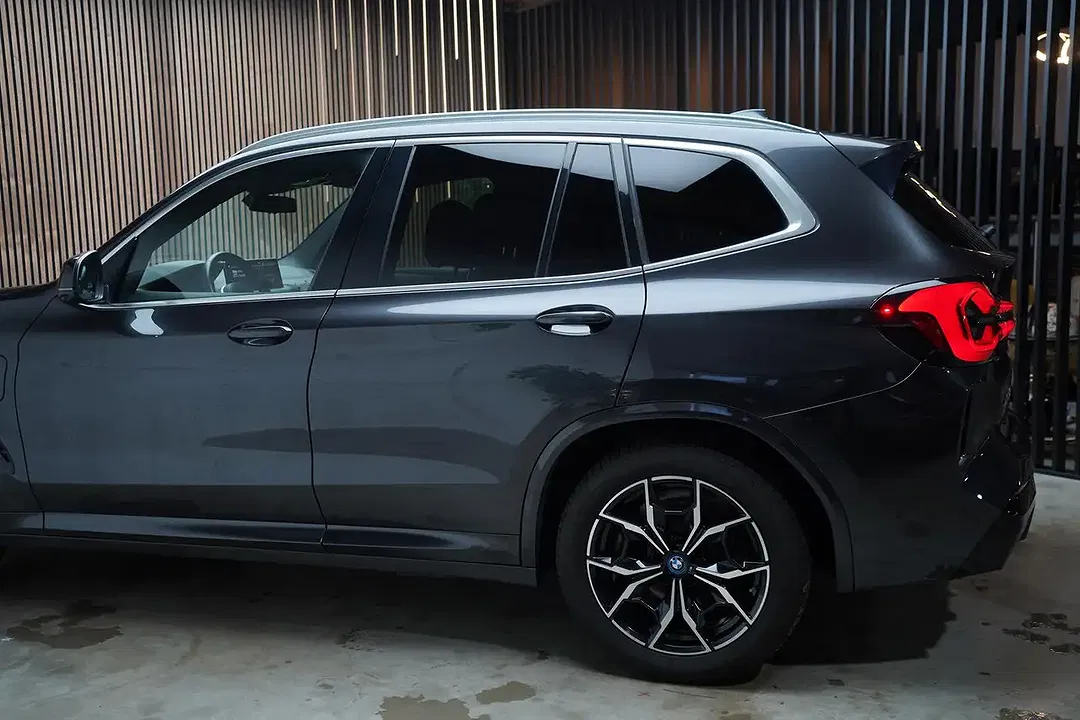 BMW X3 - Thumbnail 9
