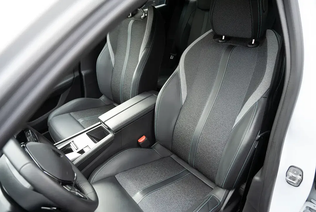 Peugeot 308 - Thumbnail 7