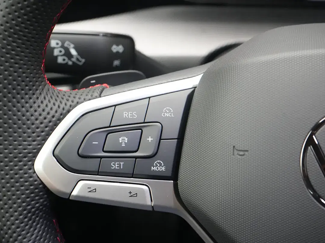 Volkswagen Golf GTI - Thumbnail 8