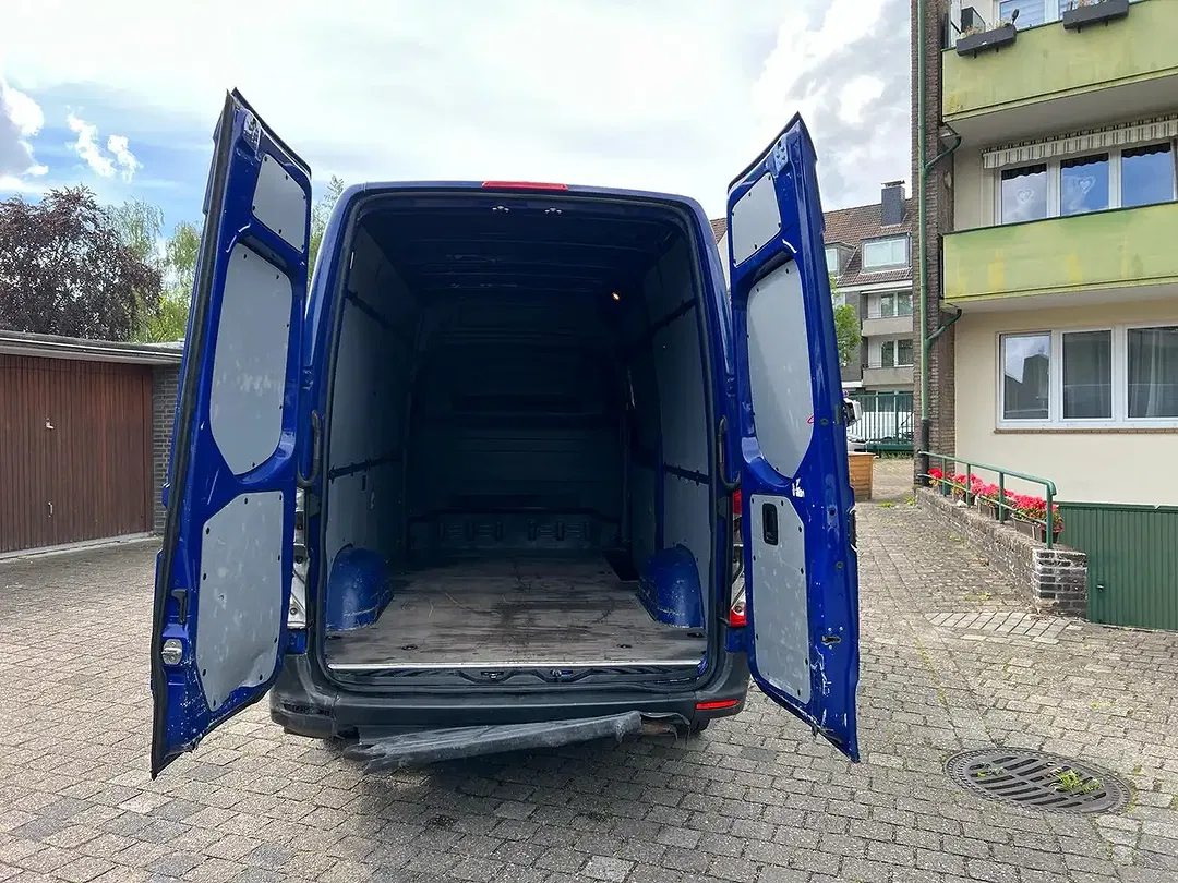 Mercedes-Benz Sprinter - Thumbnail 11