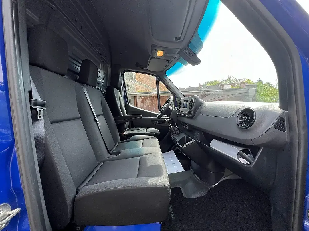 Mercedes-Benz Sprinter - Thumbnail 7