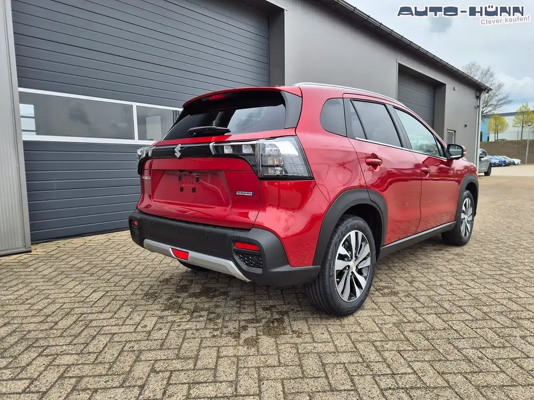 Suzuki S-Cross - Thumbnail 5