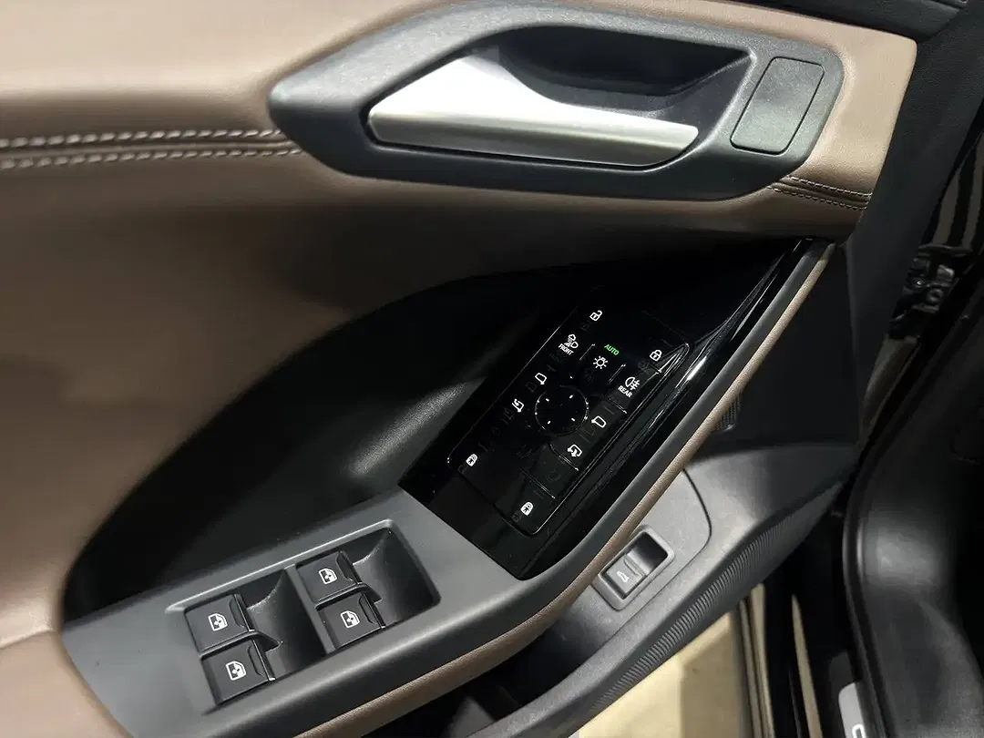 Audi Q6 e-tron - Thumbnail 22