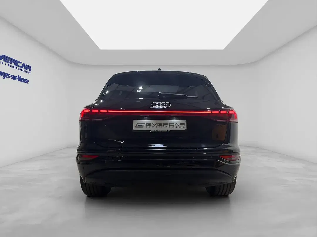 Audi Q6 e-tron - Thumbnail 5